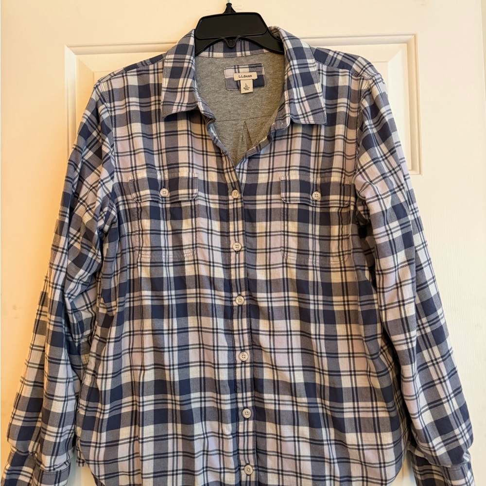 L.L. Bean Blue Plaid lined lightweight flannel Women's Button Down Shirt